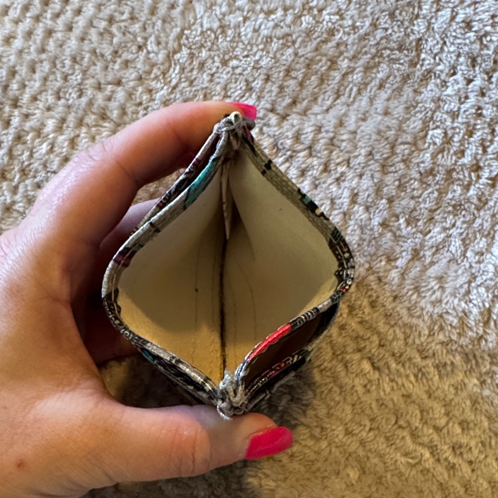 Geometric Pattern Card Holder - Picture 2 of 3
